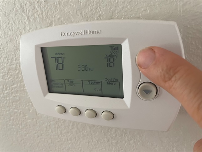 Adjusting Thermostat 
