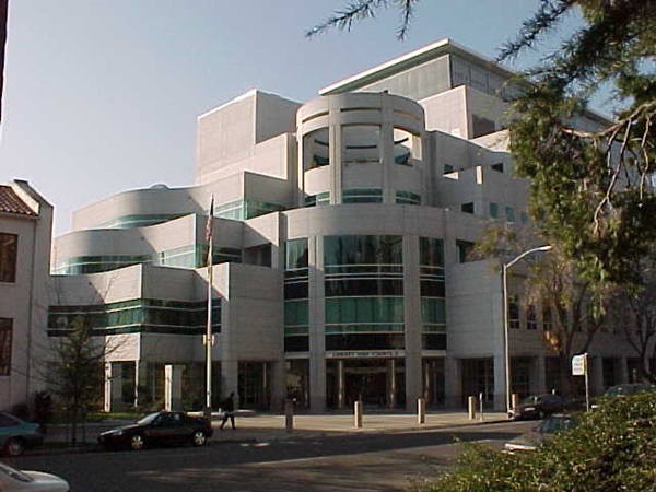 LIbrary and Courts II Building