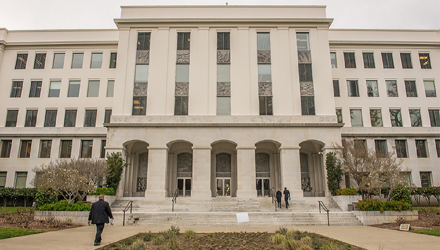East State Capitol Annex Entry